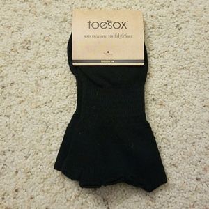 Toesox half toe low rise grip sox